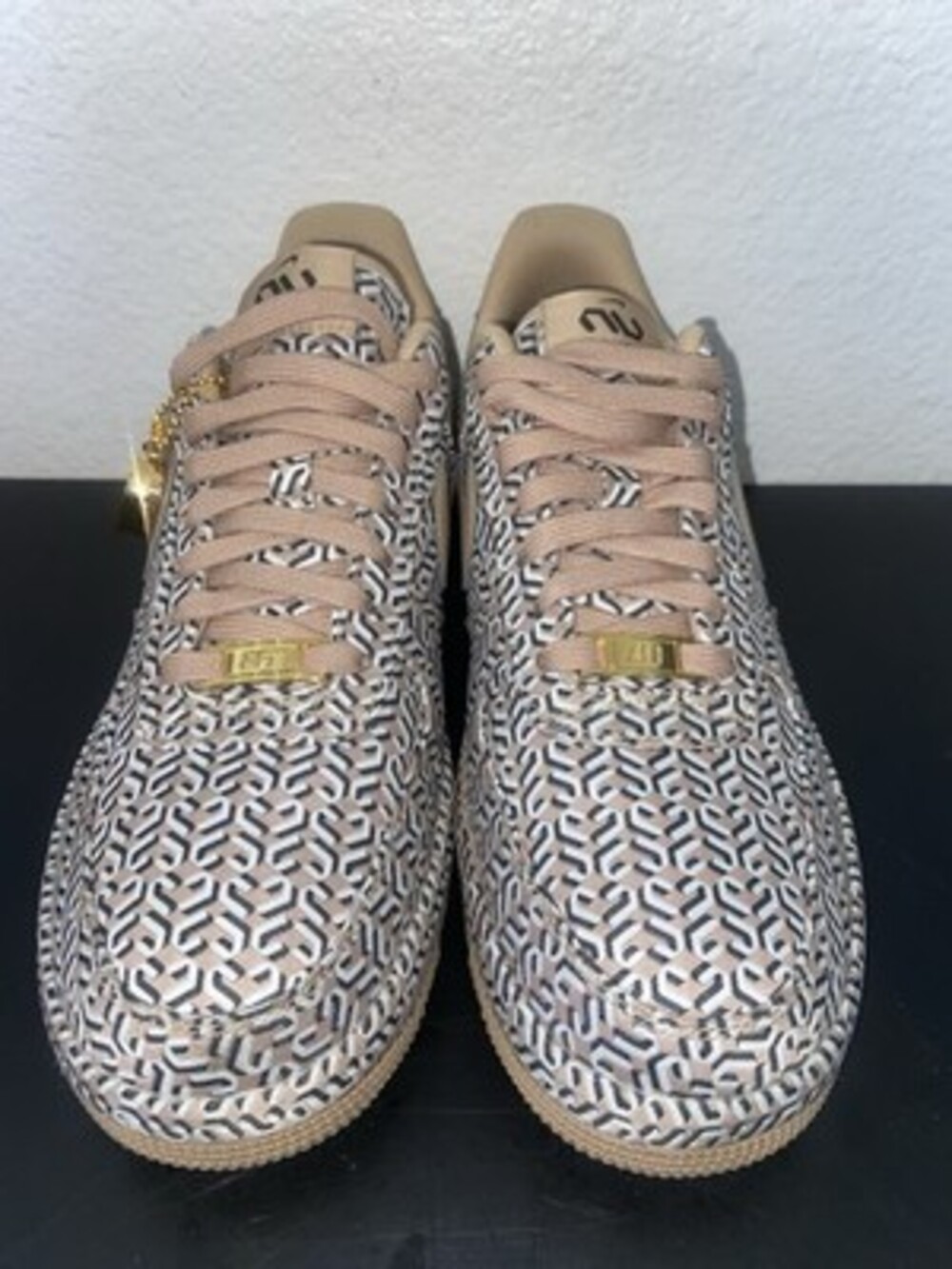 Womens Nike Air Force 1 Patterned Size 8.5